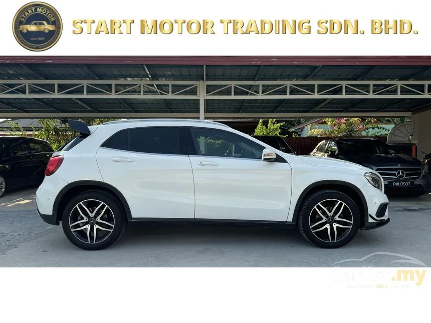 2014 Mercedes-Benz GLA200 SUV