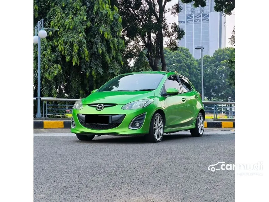 2012 Mazda 2 R Hatchback