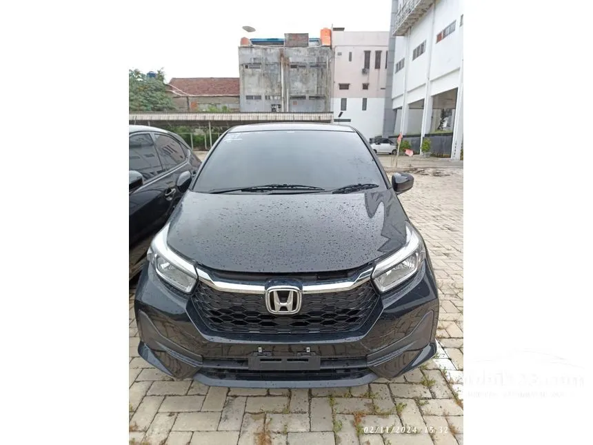 Jual Mobil Honda Brio 2024 E Satya 1.2 di Jawa Barat Manual Hatchback Abu