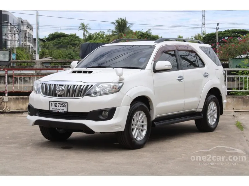 2013 Toyota Fortuner V SUV