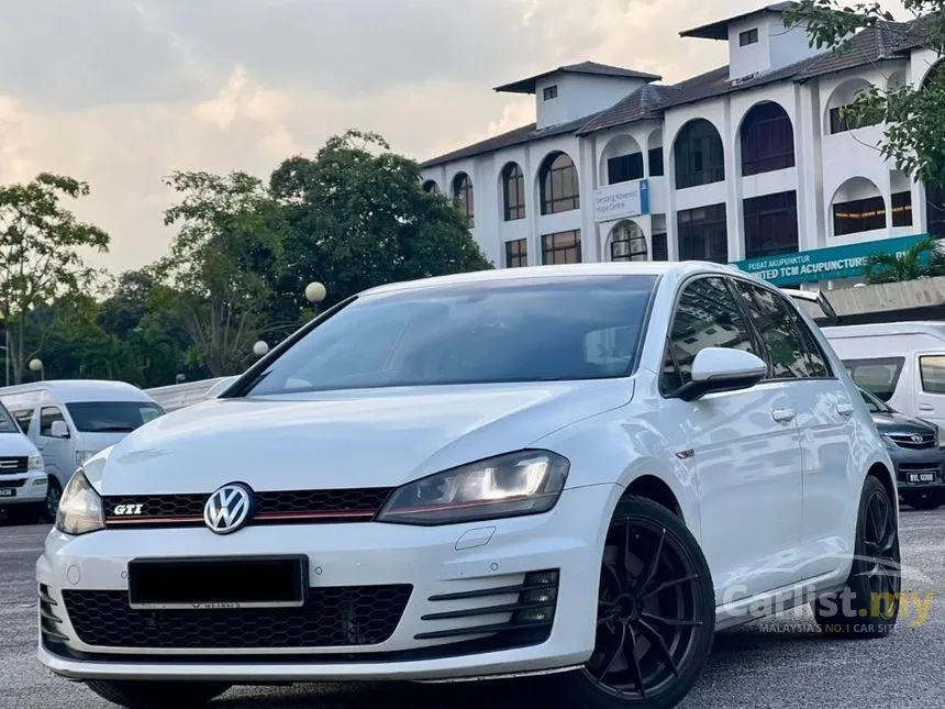 2014 Volkswagen Golf GTI Hatchback