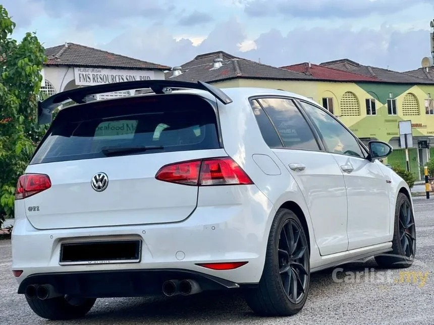 2014 Volkswagen Golf GTI Hatchback