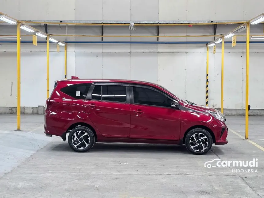 2023 Daihatsu Sigra R Deluxe MPV