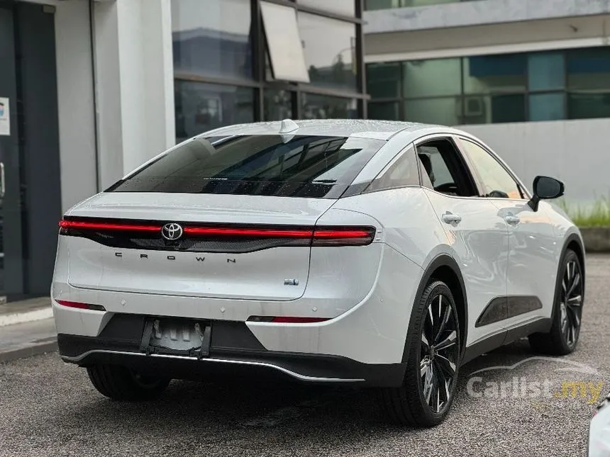 2023 Toyota Crown RS Advance Sedan
