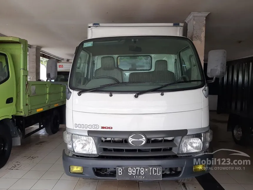 2012 Hino Dutro Truck Trucks