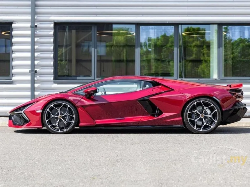 2024 Lamborghini Revuelto Coupe