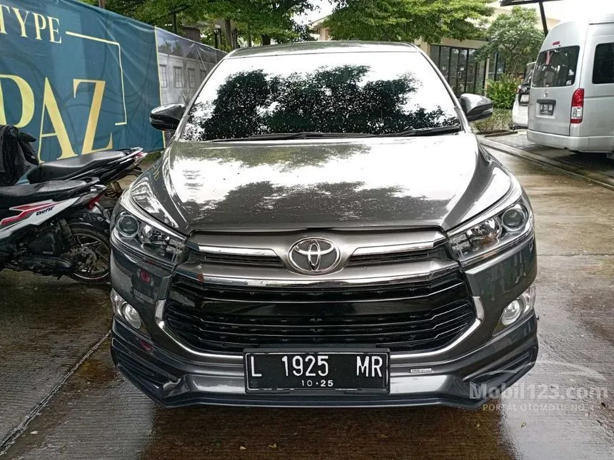 Jual Mobil Toyota Kijang Innova 2020 V 2.4 di Banten Automatic MPV Abu