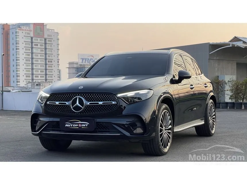 2023 Mercedes-Benz GLC300 AMG Line 4MATIC SUV