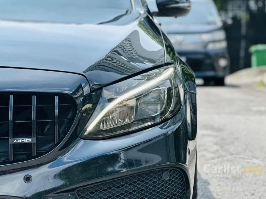 2018 Mercedes-Benz C200 AMG Line Sedan