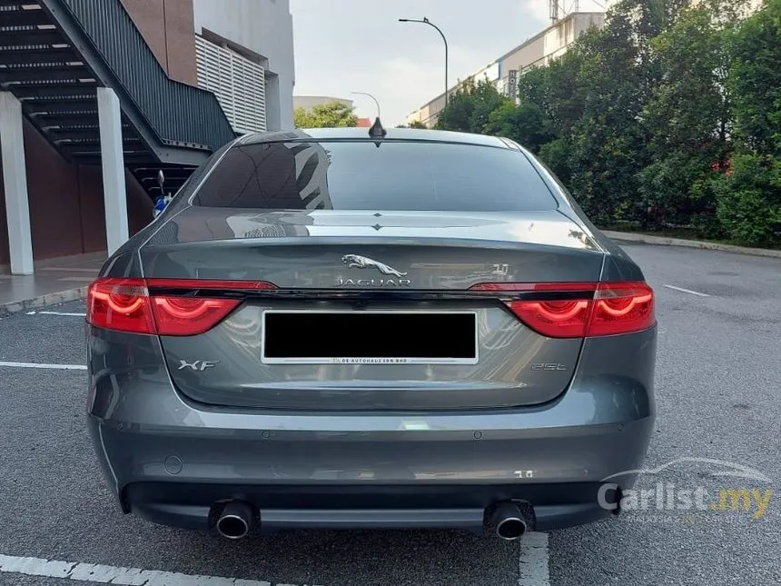 2016 Jaguar XF Prestige Sedan