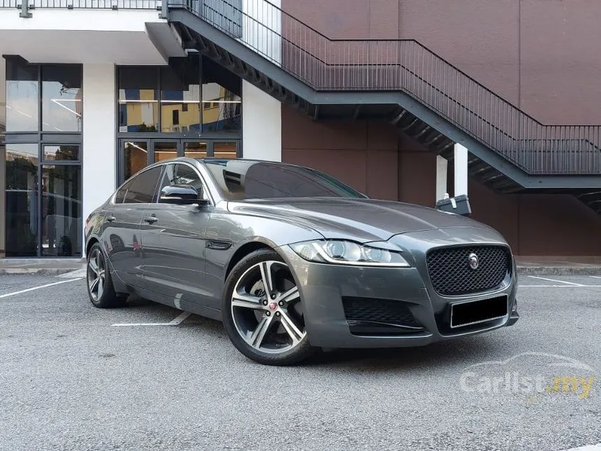 2016 Jaguar XF Prestige Sedan