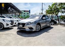2015 Mazda 3 2.0 (ปี 14-17) E Sports Hatchback