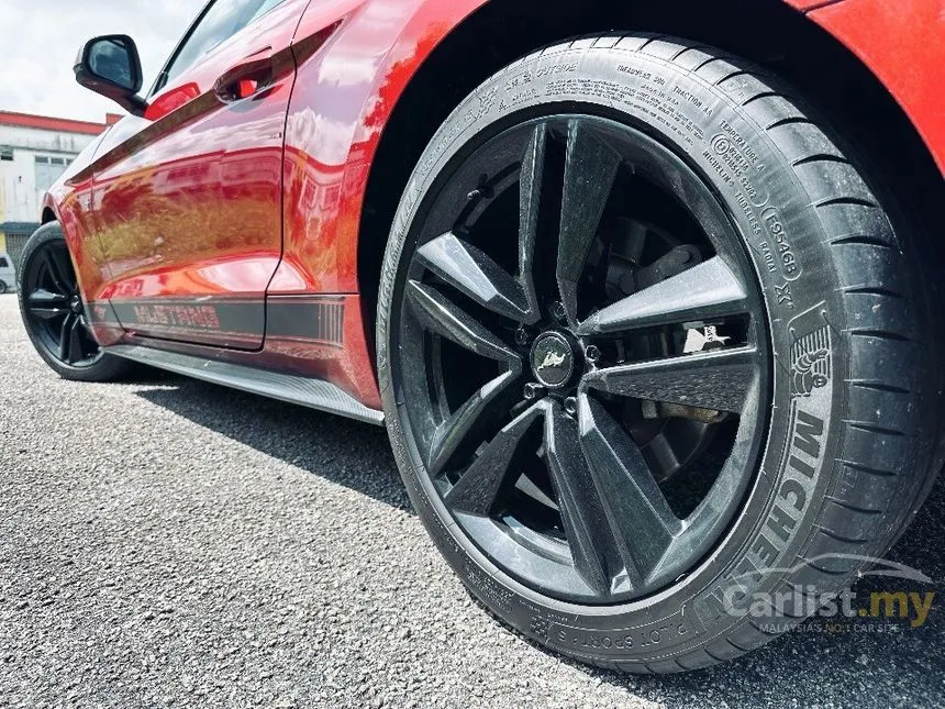 2017 Ford MUSTANG Coupe