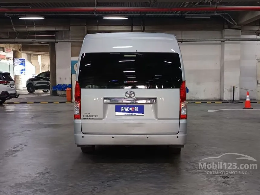 2023 Toyota Hiace Premio Van