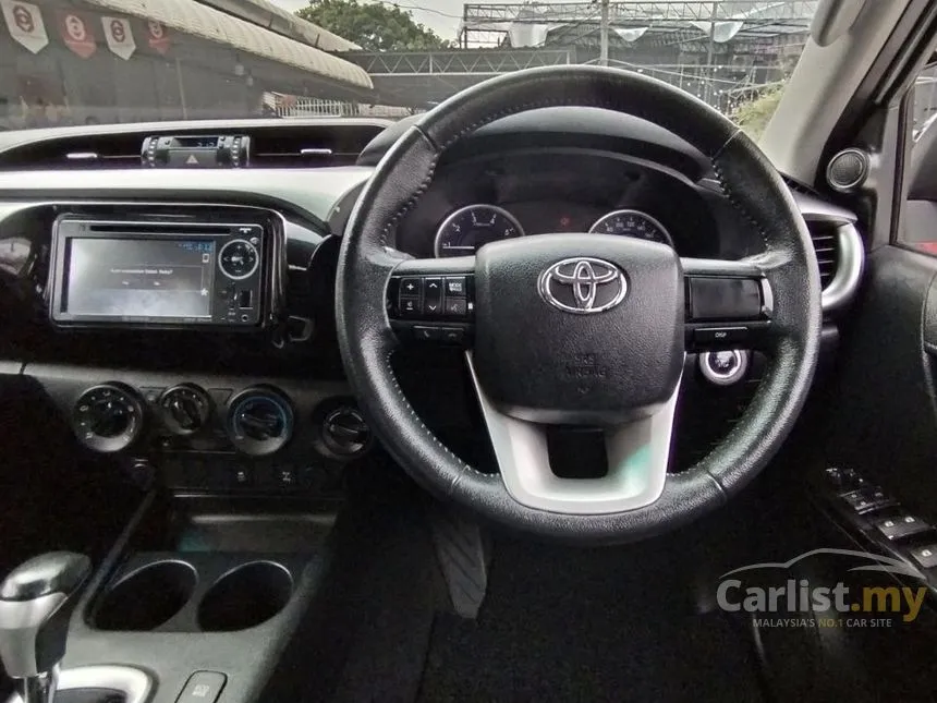 2017 Toyota Hilux G Dual Cab Pickup Truck