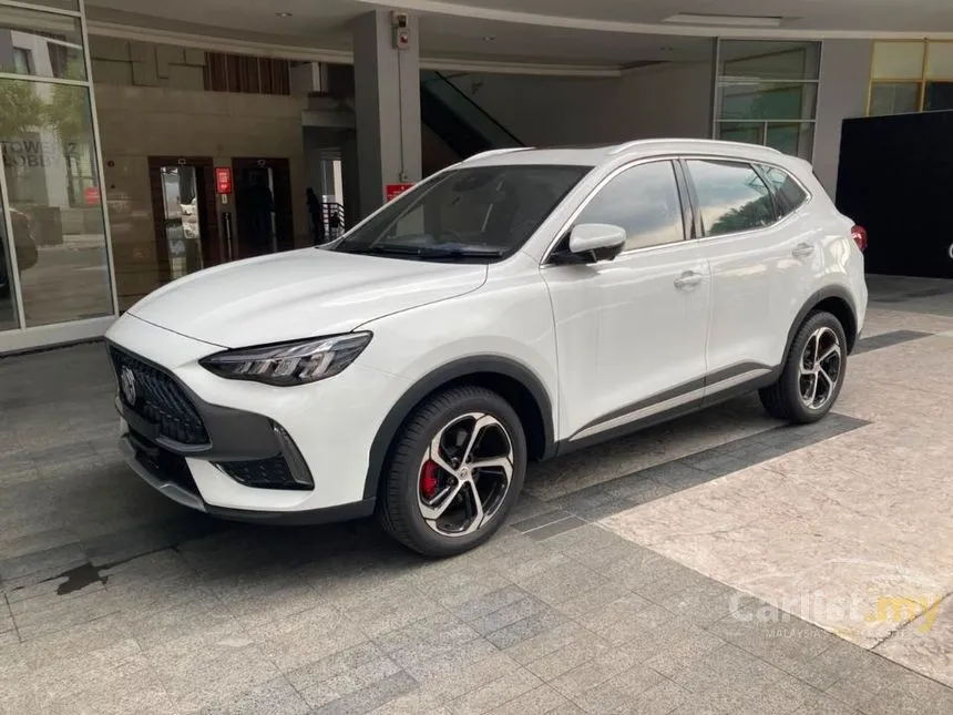 2026 MG HS Luxury SUV