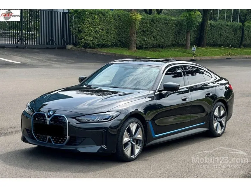 2024 BMW i4 eDrive35 Coupe