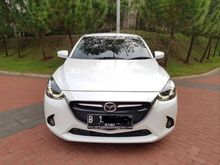 Mazda 2 R Automatic (AT) 2015