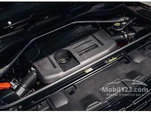 2023 Land Rover Range Rover 3.0 Vogue PHEV P440e LWB SUV