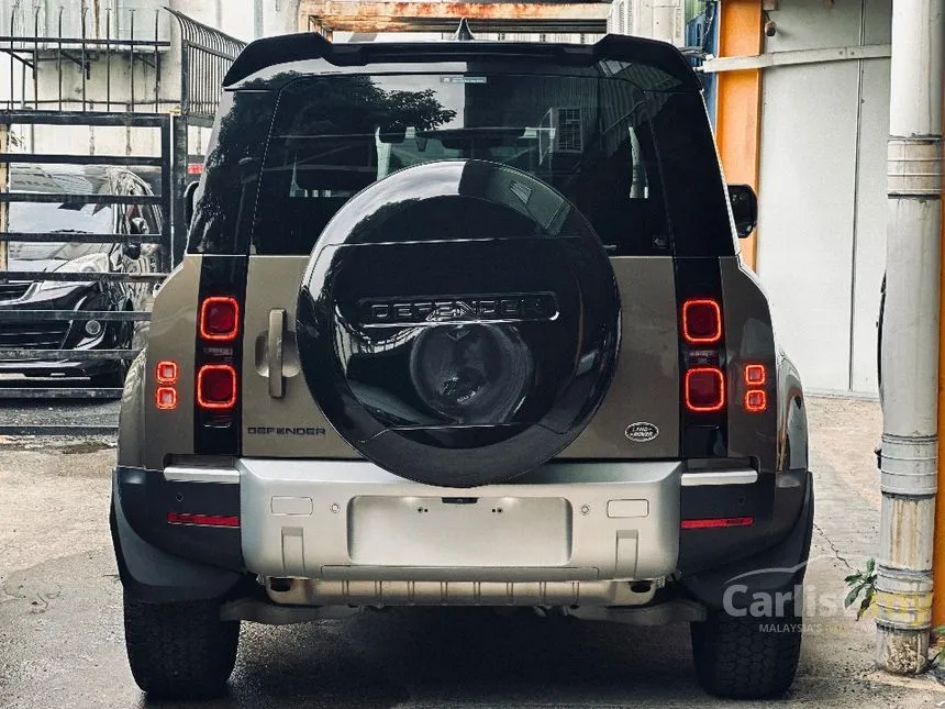 2022 Land Rover Defender 90 P300 SUV