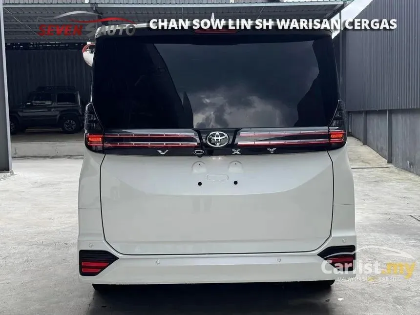 2022 Toyota Voxy S-Z MPV
