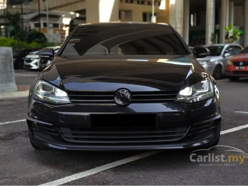 2016 Volkswagen Golf TSI Highline Hatchback