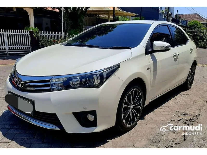 2015 Toyota Corolla Altis V Sedan