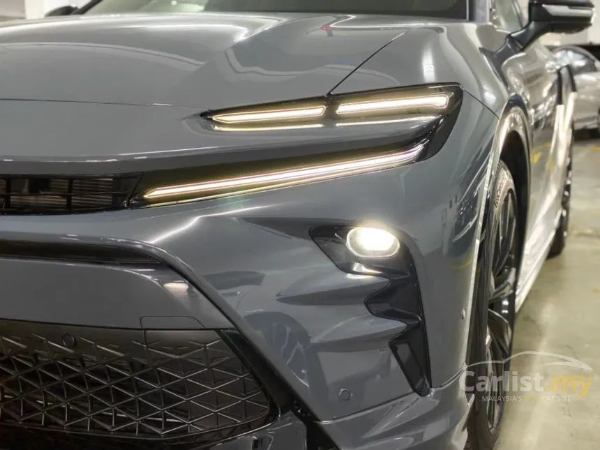 2024 Toyota Crown Sport Z PHEV SUV