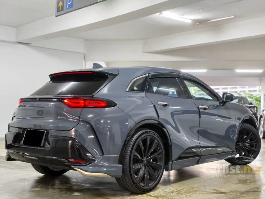 2024 Toyota Crown Sport Z PHEV SUV