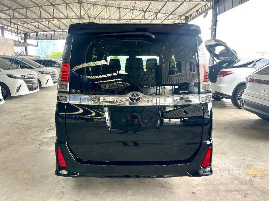 2021 Toyota Voxy ZS Kirameki Edition MPV