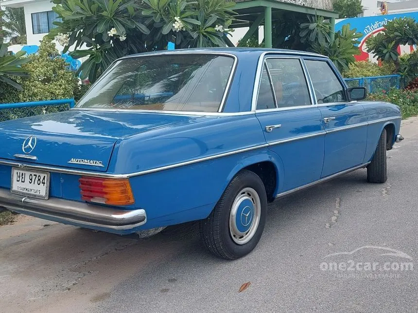 1973 Mercedes-Benz 300D Sedan