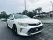 Used 2015 Toyota Camry 2.5 Hybrid Facelift - Cars for sale