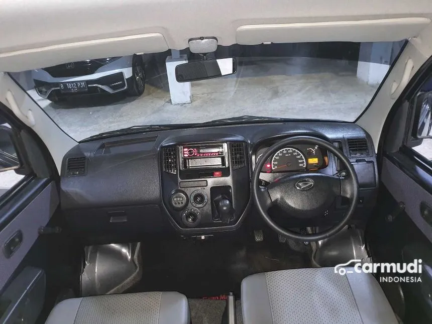 2024 Daihatsu Gran Max Mini Bus D Van