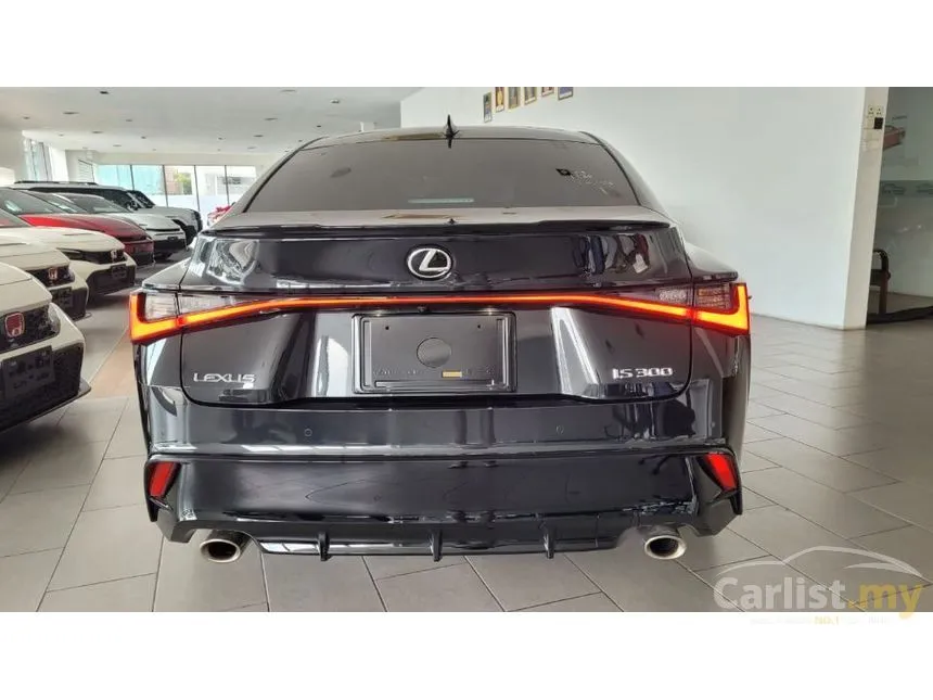 2022 Lexus IS 300 F Sport Sedan