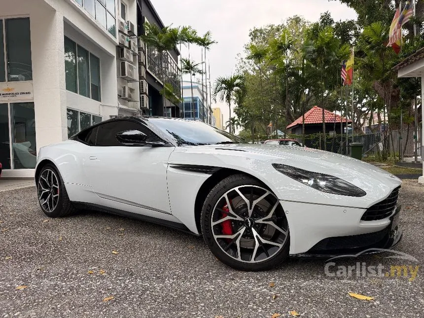 2018 Aston Martin DB11 V12 Coupe