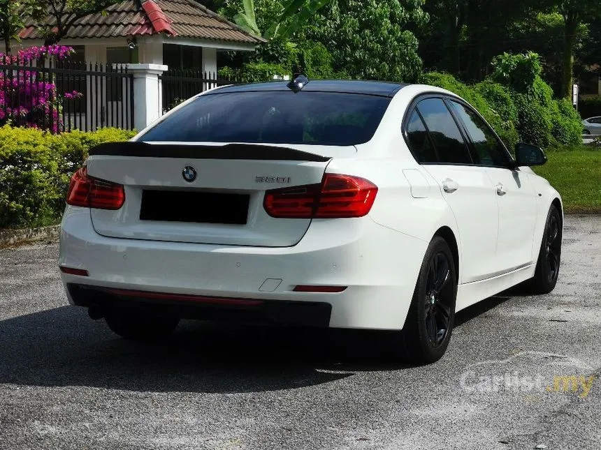 2013 BMW 320i Sport Line Sedan