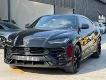2022 Lamborghini Urus 4.0 SUV Unregistered UK Spec Carbon Ceramic Brakes Carbon Interior B&O Sound System Panoromic Roof 360 Surround Camera