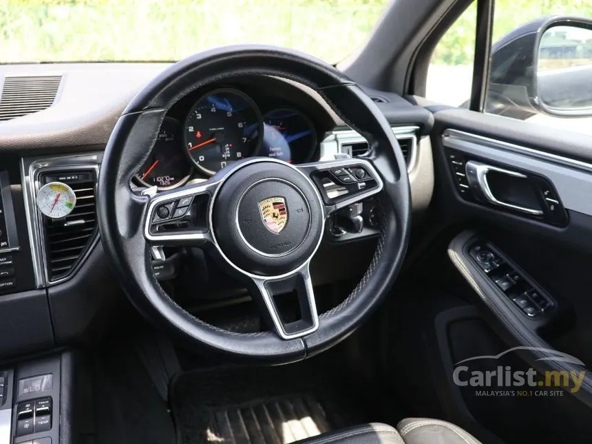2016 Porsche Macan SUV