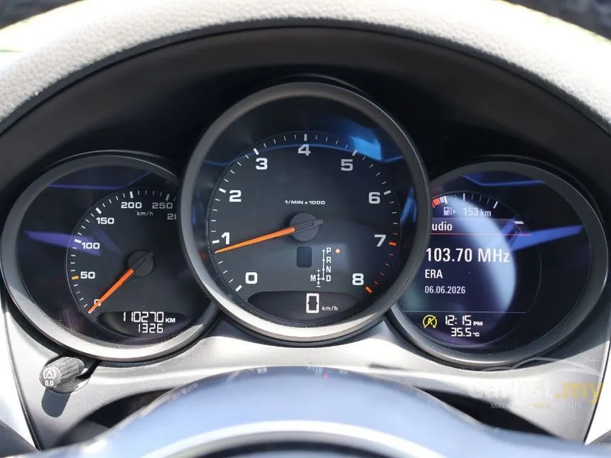 2016 Porsche Macan SUV