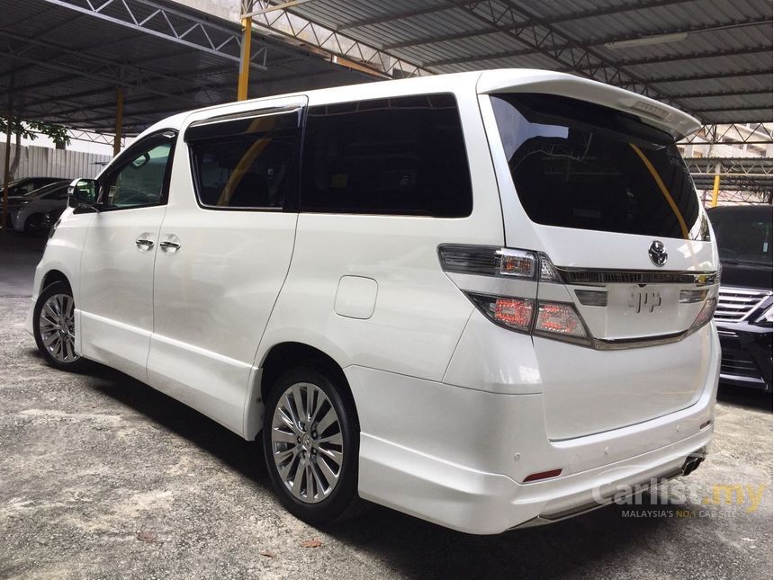 Toyota vellfire 2014