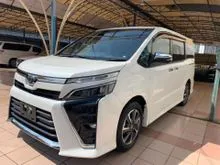 2017 PROMO SST Toyota Voxy 2.0 ZS Kirameki Edition FACELIFT ( LOW MILEAGE ) RAYA OFFER OFFER