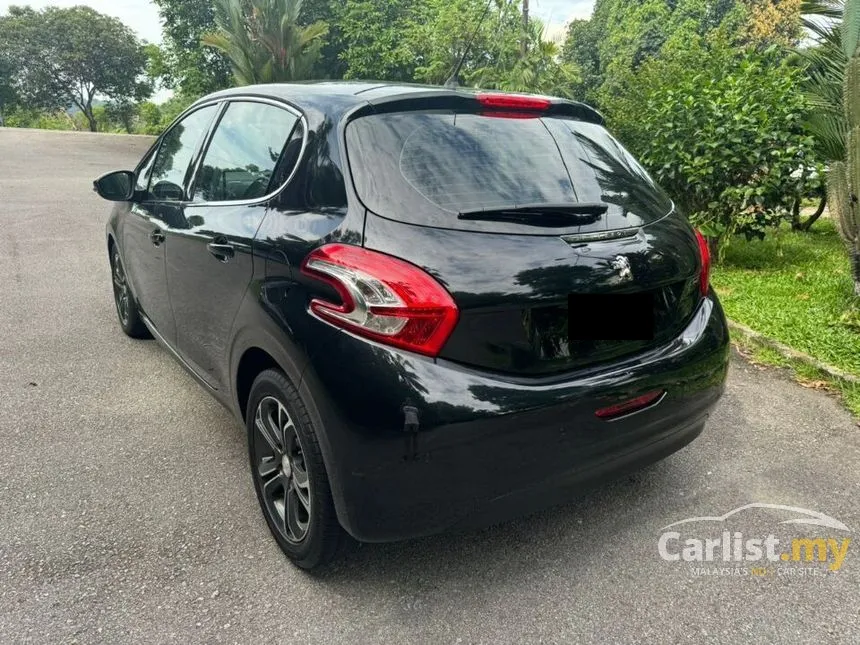 2014 Peugeot 208 Allure Hatchback