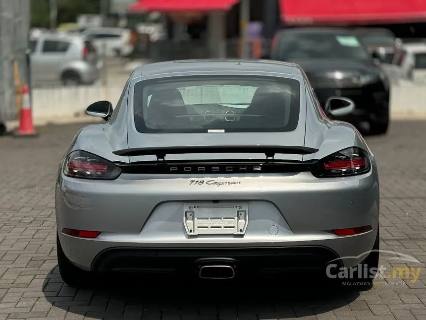 2022 Porsche 718 Cayman Coupe