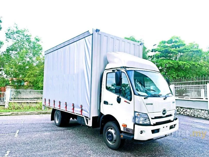 New 2022 Hino 300 Series 4.0 Lorry Cutain Sider - Carlist.my