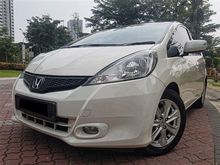 2014 Honda Jazz 1.5 i-VTEC Hatchback OTR Price !! True Year Make 2014 !! Tip Top Condition !!