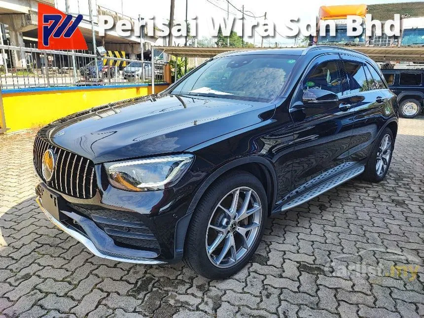 2021 Mercedes-Benz GLC300 4MATIC AMG Line SUV