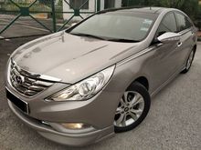 2012 Hyundai Sonata 2.0 High Spec Sedan / PUSH START KEYLESS ENTRY / PREMIUM LEATHER SEAT / PROFESIONAL EX OWNER / HIGH BANK VALUE / SUNROOF