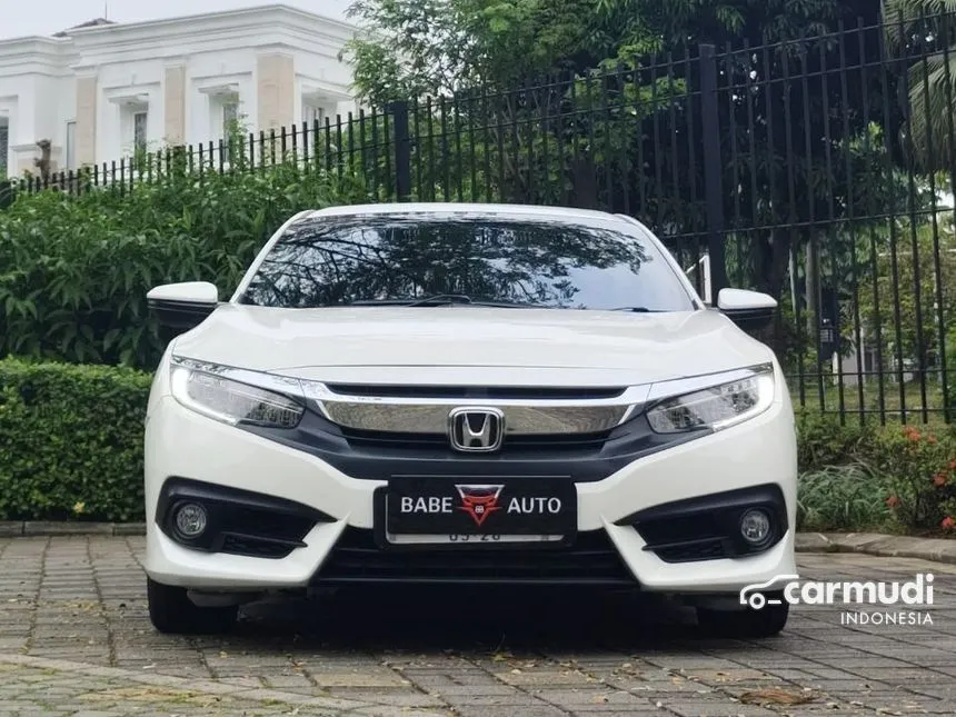 2018 Honda Civic ES Sedan