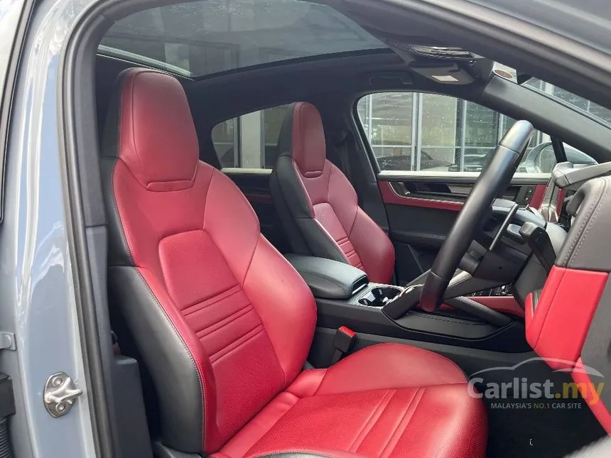 2024 Porsche Cayenne Coupe