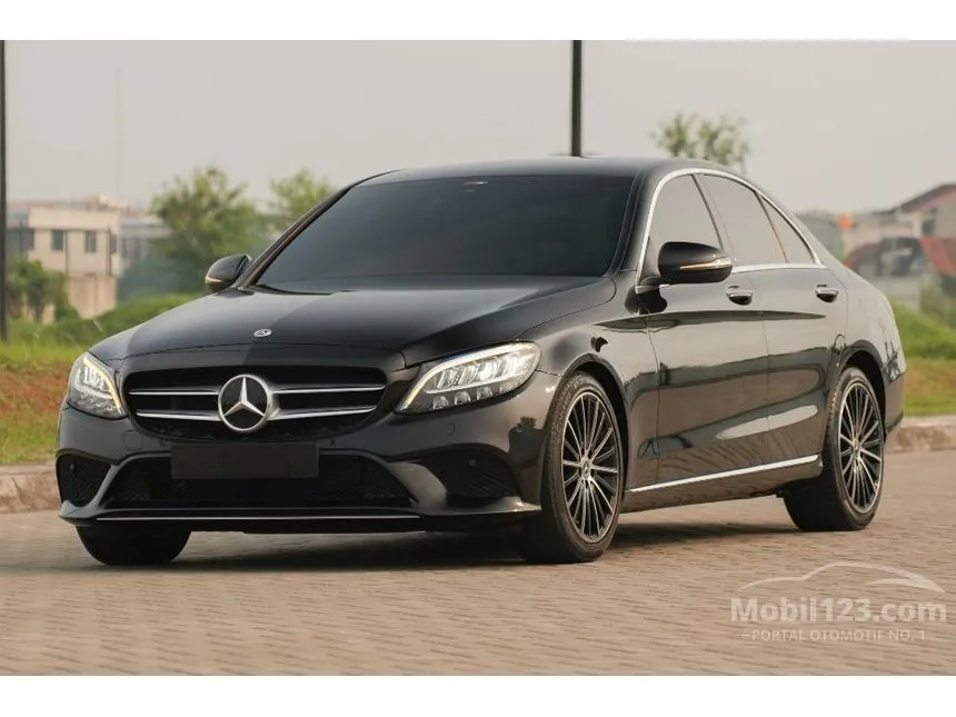 2019 Mercedes-Benz C200 EQ Boost Avantgarde Line Sedan